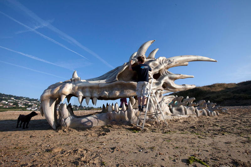 Illustration for article titled Did a massive dragon just wash ashore along England's Jurassic coast?